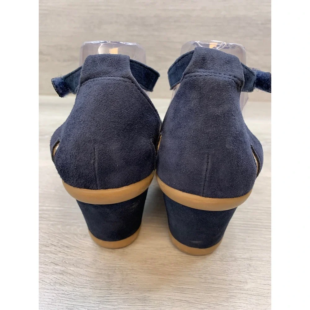 Earth Cheverly Women's Blue Suede Pleated Wedge Sandals 11 W Comfort Shoes